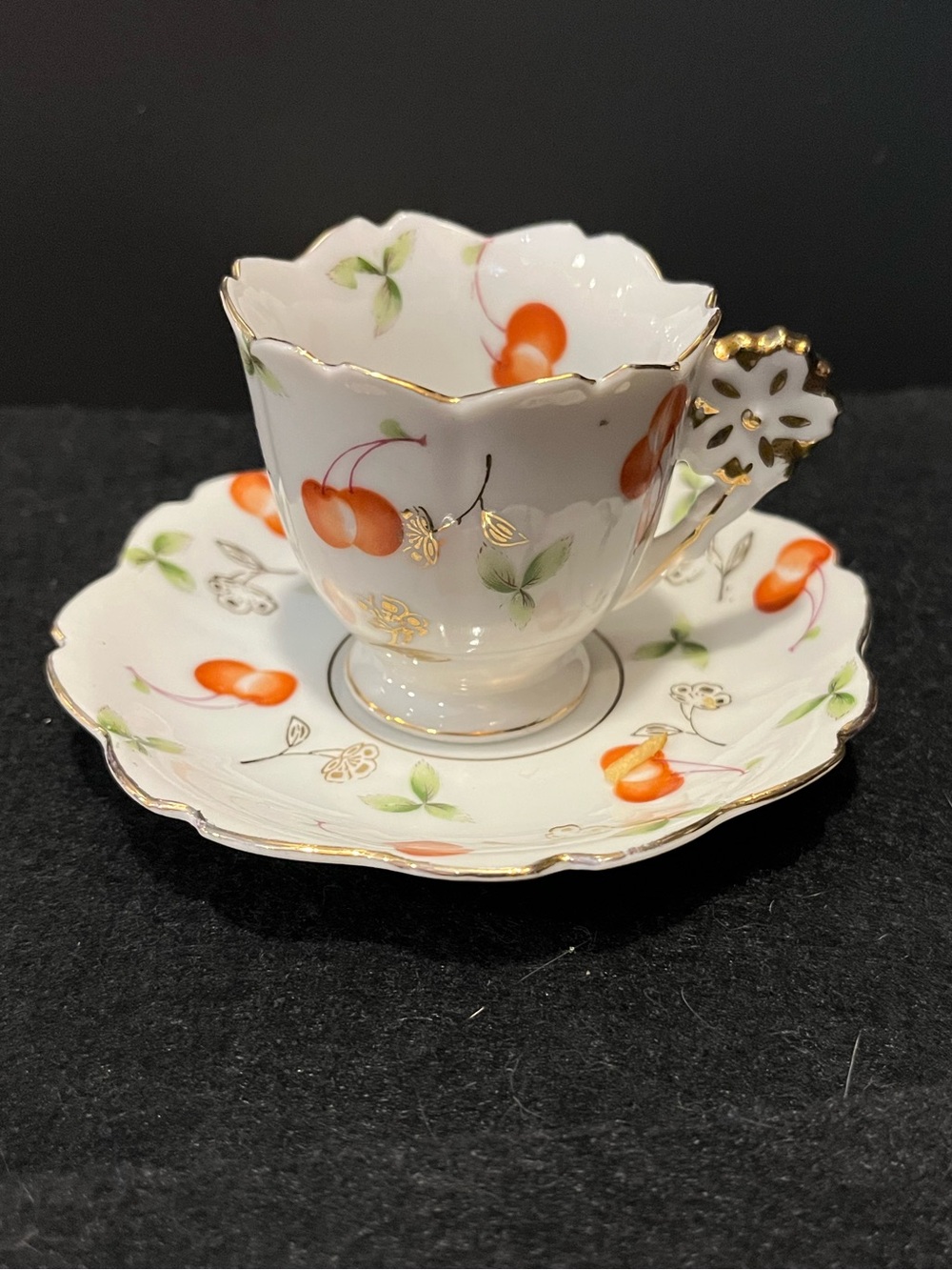 VTG Ucagco Demitasse Cup & Saucer with Cherry Motif & Gold Trim Made Occ. Japan - Picture 2 of 14